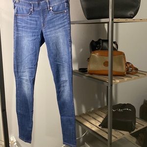 Jennie runway legging from True Religion
